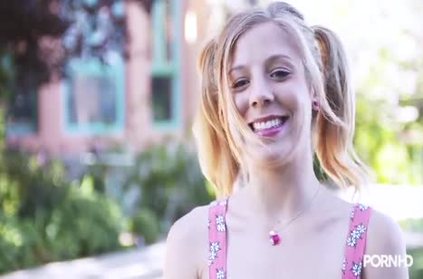 Молодая Chastity Lynn отдалась мускулистым мужикам